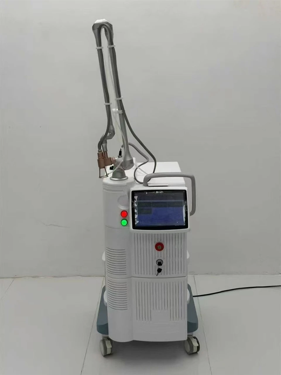 Fotona4D Pro (3)